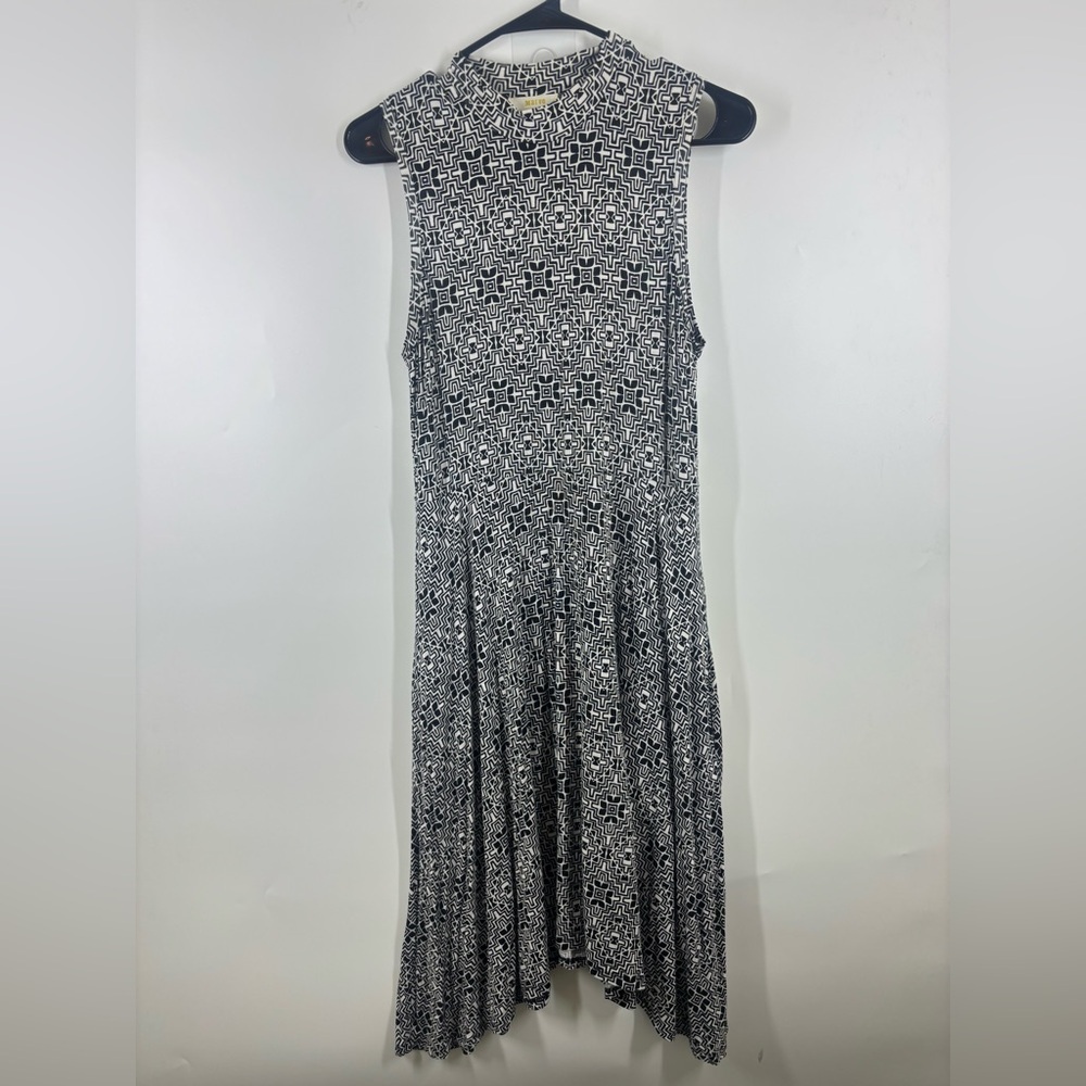 Maeve Mock Neck Sleeveless Asymmetrical‎ Jersey Dress Geometric Black White M